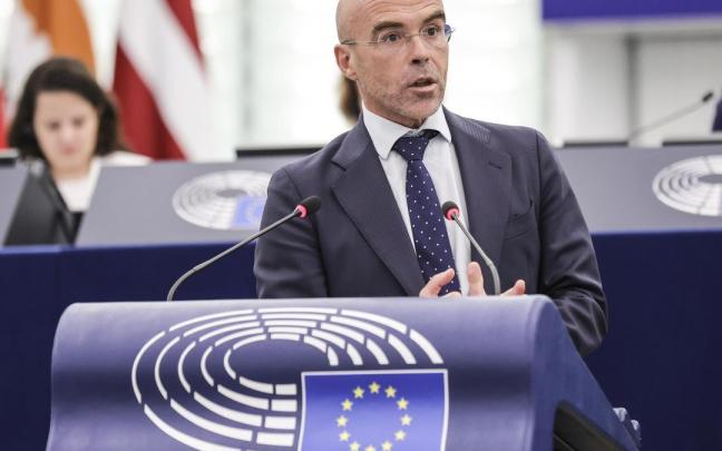 El europarlamentario de Vox Jorge Buxadé denuncia que el PP les ningunea en la iniciativa sobre Venezuela / Teresa Suárez El europarlamentario de Vox Jorge Buxadé denuncia que el PP les ningunea en la iniciativa sobre Venezuela