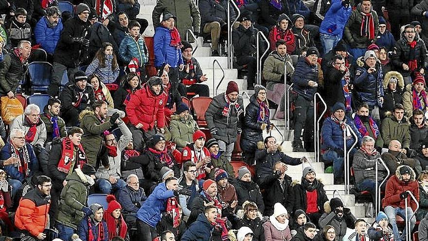 La grada de El Sadar, en el partido de ida.