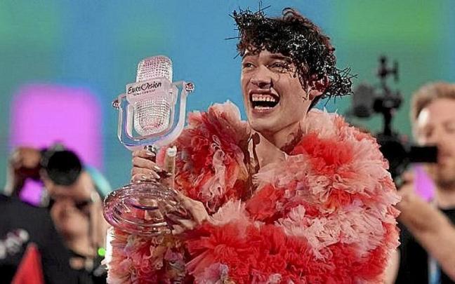 Nemo, ganador del Festival de Eurovisión 2024. / EFE Nemo, ganador del Festival de Eurovisión 2024.