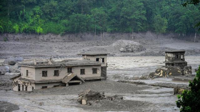 Viviendas destruidas tras la brutal riada en Nepal.
