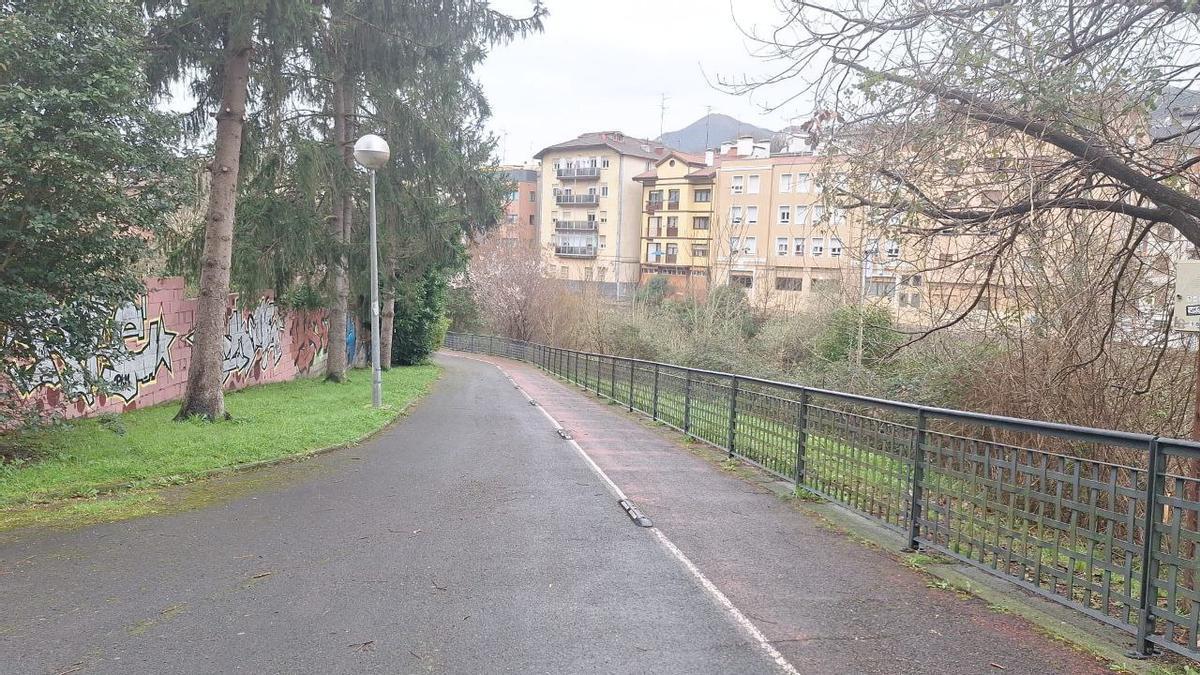 Zona de la villa de Ugao-Miraballes por donde pasará el trazado del bidegorri