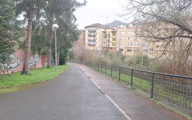 Zona de la villa de Ugao-Miraballes por donde pasará el trazado del bidegorri