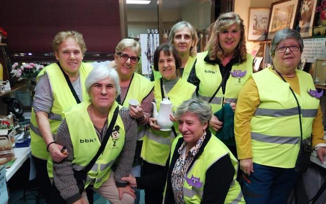 El Rastrillo Solidario de Basauri a favor de ACOBI estará abierto y atendido por sus voluntarias hasta el 21 de diciembre