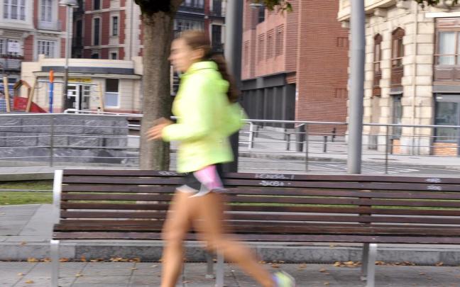 Los deportistas del PNV son los más constantes: el 75,6% de los que practican uno o más deportes en la actualidad.