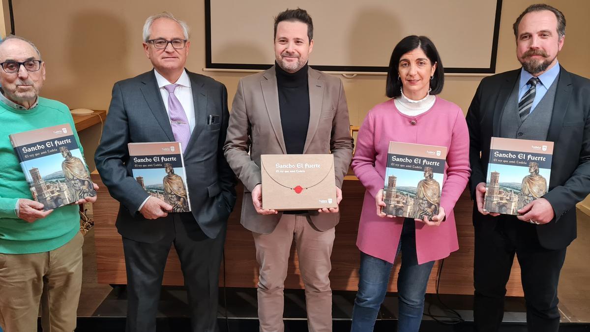 Orta, Muruzábal, Toquero, Añón y del Guayo en la presentación del libro