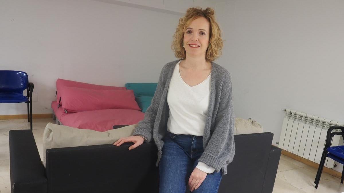 Janire Basurto es la encargada de asesorar a los progenitores y a los adolescentes que acuden al Servicio de Orientación Familiar