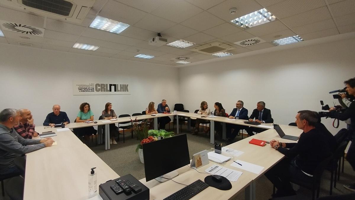Imagen de archivo de un acto conciliación en el CRL para negociar un salario mínimo propio.
