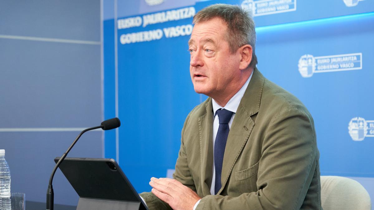 El portavoz del Ejecutivo vasco, Bingen Zupiria, informa de los acuerdos del Consejo de Gobierno