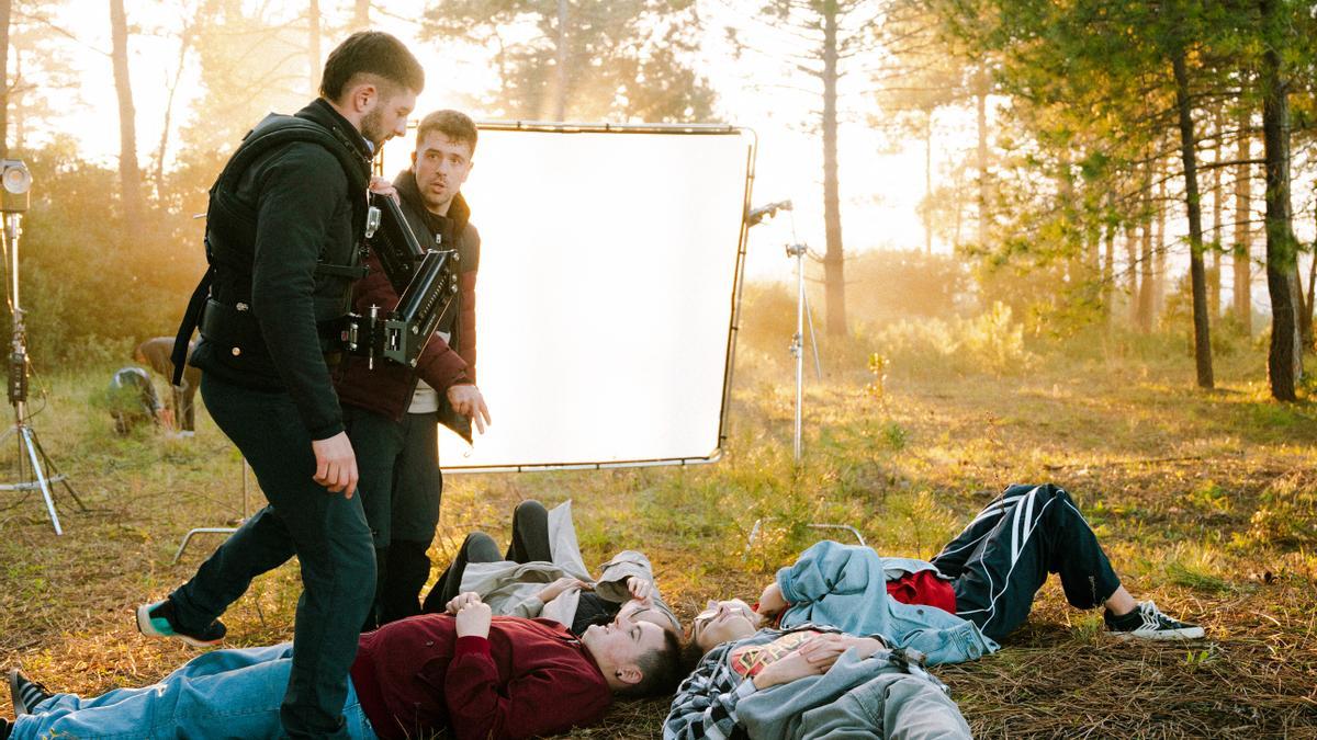 Iñaki Agirrezabalaga en el rodaje del videoclip 'Retrobisorea'.