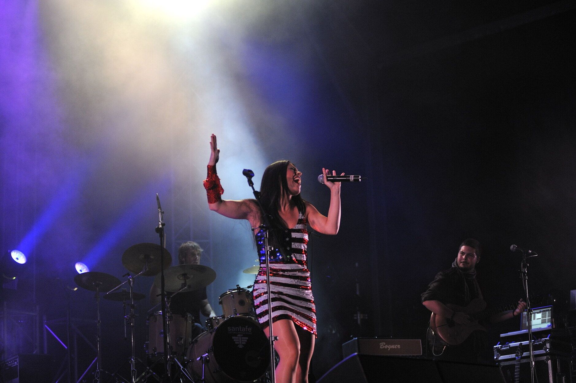 En dos ocasiones intentó Ainhoa Cantalapiedra representar a España en Eurovisión. ¿Será este su año?