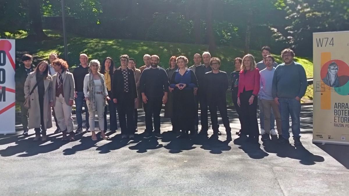 Presentación de la exposición sobre el wolframio que este miércoles ha abierto sus puertas en el museo Laboratorium.