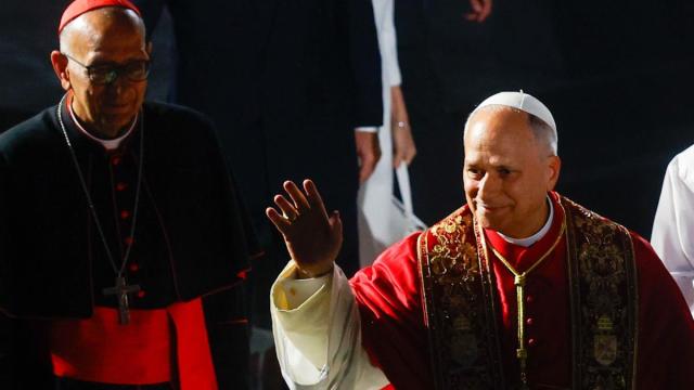 El Papa León XIV, durante la bendición de la Torre de Jesucristo.