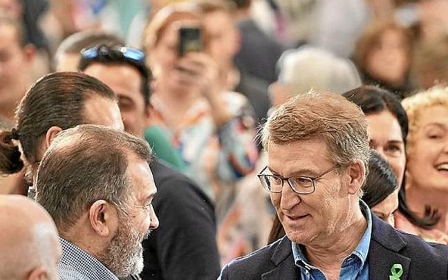 El presidente del PP, Alberto Núñez Feijóo, ayer. / EFE El presidente del PP, Alberto Núñez Feijóo, ayer.