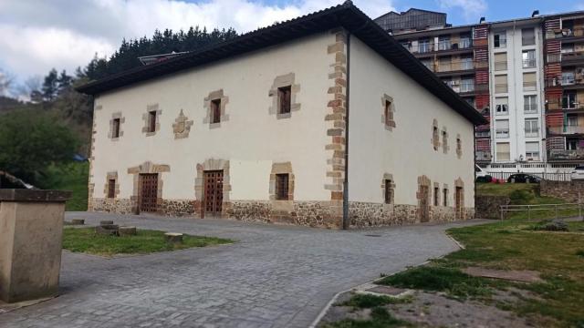 El museo Ibarraundi, desde el exterior, donde se proyecta la nueva sede de la musika eskola.