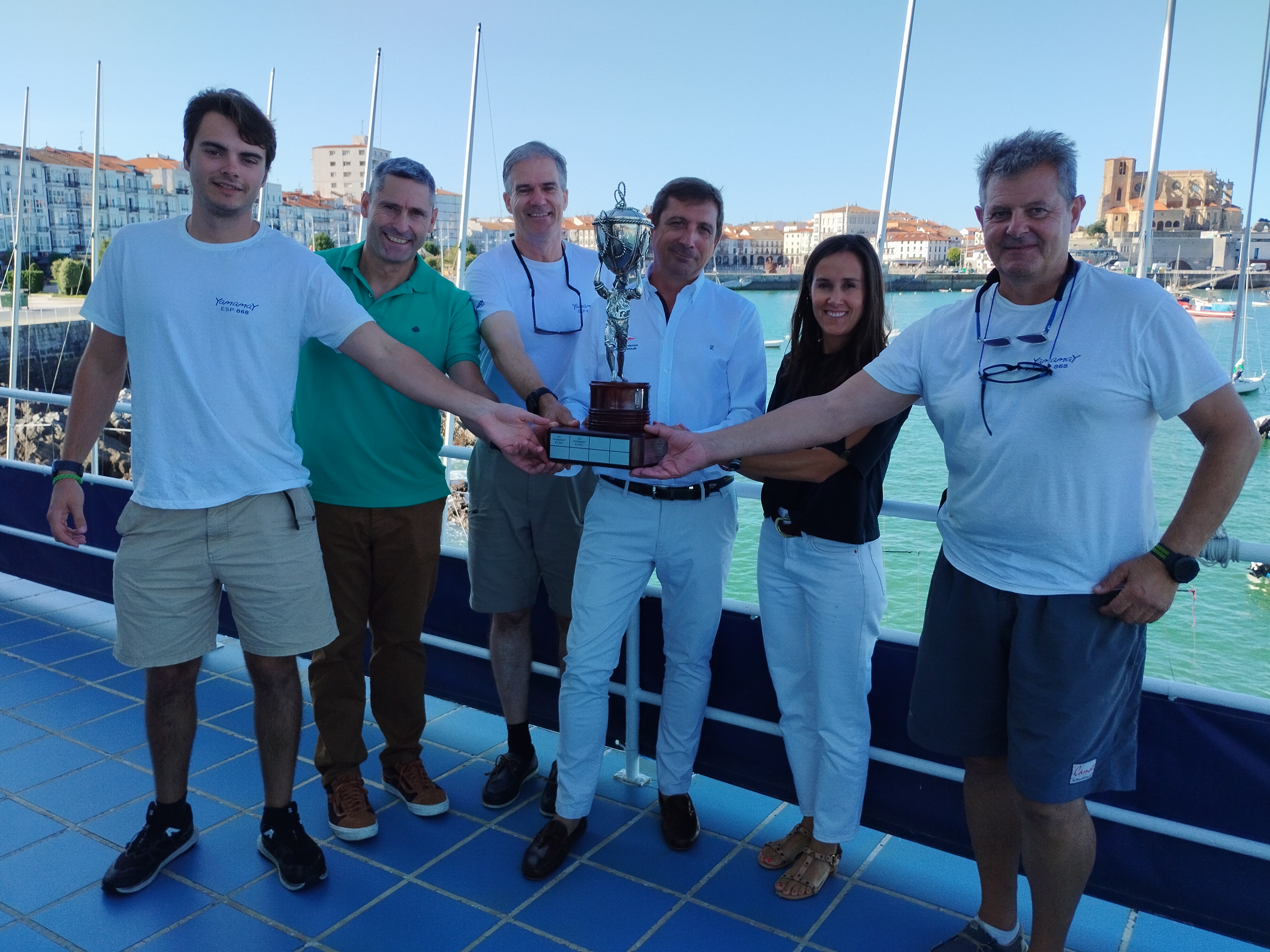 Tripulación del Yamamay