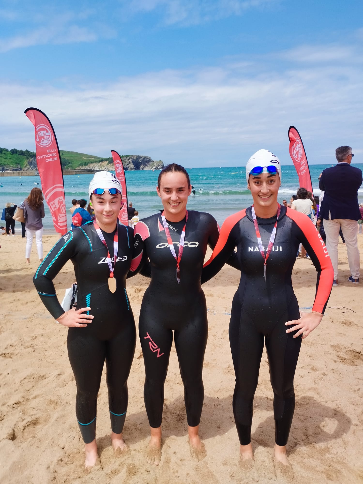 Irati Bengoetxea ganó la prueba de 1.500 metros escoltada por Malen Uribe (2ª) y Sofía Aldekoa (3ª) Irati Bengoetxea ganó la prueba de 1.500 metros escoltada por Malen Uribe (2ª) y Sofía Aldekoa (3ª)