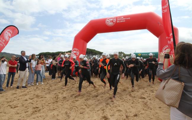 Salida 83ª Travesía a nada del 'Depor' (Foto: Club Deportivo Bilbao)