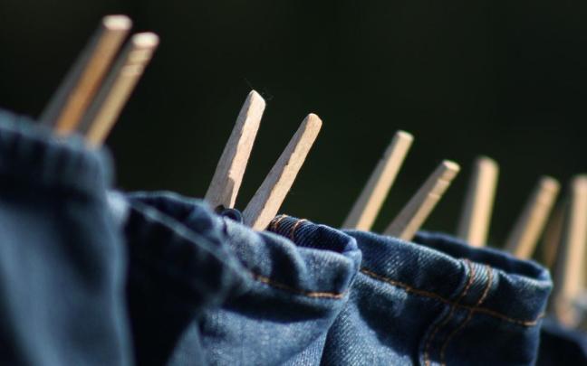 Pantalones vaqueros en una imagen de archivo