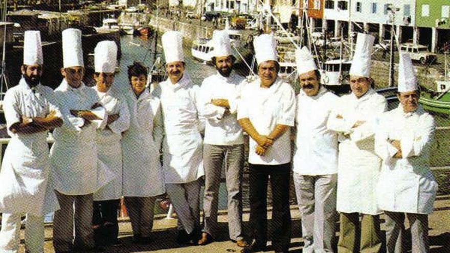Cocineros de la Nueva Cocina Vasca posando en 1980.