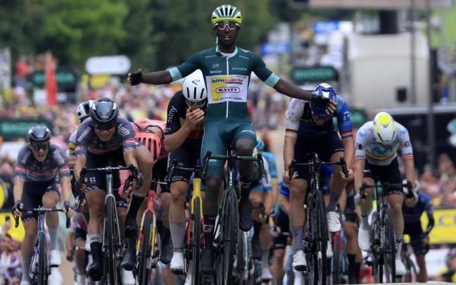 Biniam Girmay, vencedor.