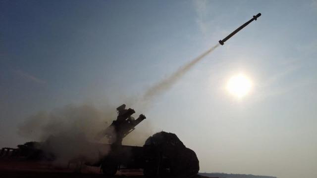 La Guardia Revolucionaria de Irán envía ataques contra varios buques en el estrecho de Ormuz