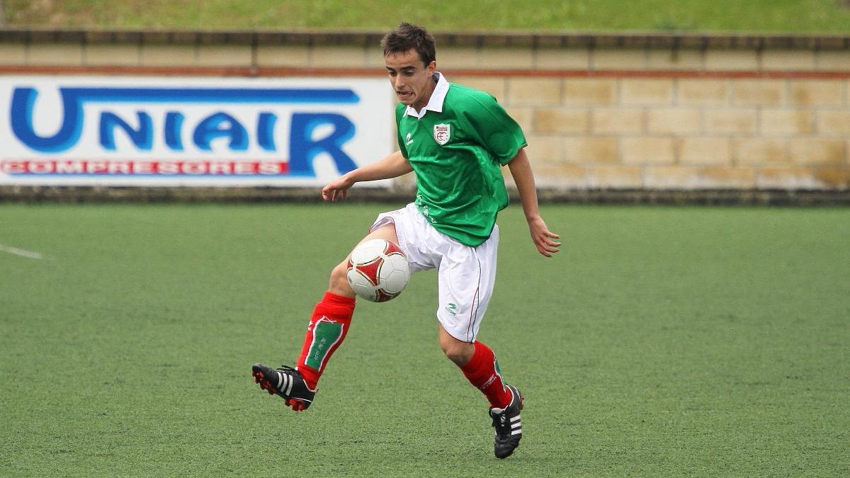 Unai vistiendo los colores de Euskadi