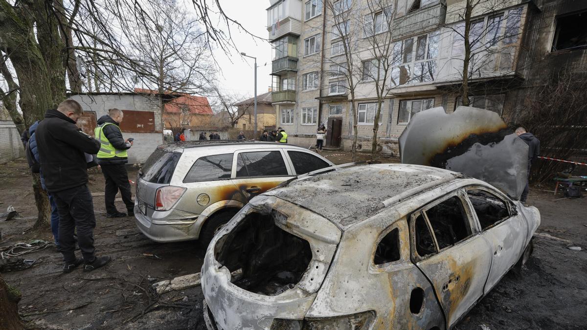Daños de los bombardeos rusos sobre Kiev.