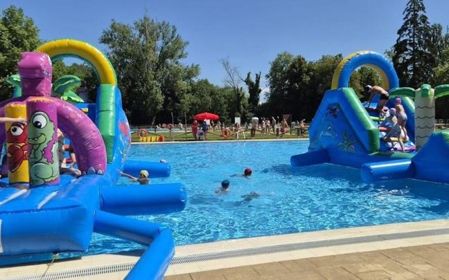 Gasteizko Gamarrako familientzako igerilekuak jolas eta aisialdi jarduerak eskainiko ditu datozen bi larunbatetan.