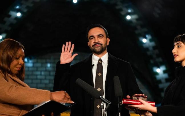 Zohran Mamdani jura como alcalde de Nueva York.