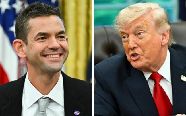 El jefe de la NASA, Jared Isaacman, todo oídos ante Donald Trump.