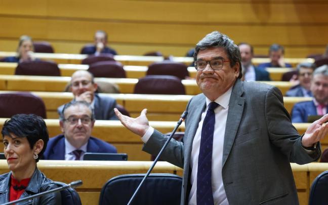 José Luis Escrivá en la sesión de control al Gobierno en el Senado.