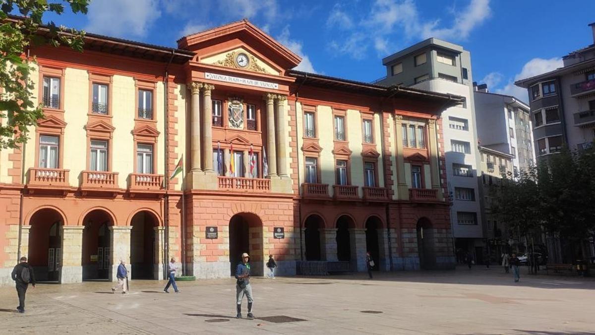 El Ayuntamiento de Eibar está detrás de este programa de apoyo al emprendimiento y a empresas en activo del sector comercial, hostelero y los servicios.