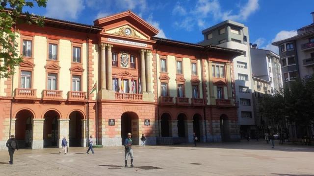 El Ayuntamiento de Eibar está detrás de este programa de apoyo al emprendimiento y a empresas en activo del sector comercial, hostelero y los servicios.
