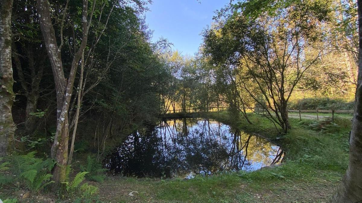 Vista del pozo de Ormola, punto de encuentro de los que se sumen a la salida programada para el 31 de enero.