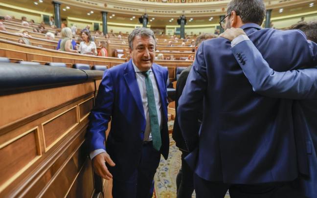 Aitor Esteban, portavoz del PNV en el Congreso, durante la constitución de las Cortes este jueves.