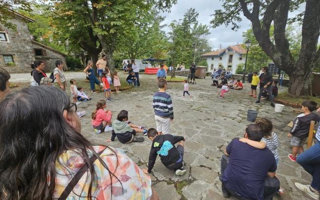 Mañu se prepara para cuatro días de fiesta