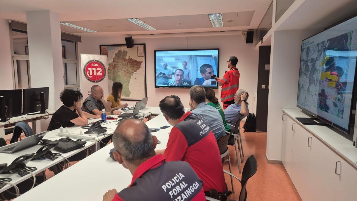 Reunión del Comité Asesor de Emergencias en la sede de SOS Navarra. Cedida