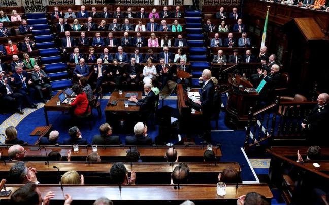 El presidente de Estados Unidos, Joe Biden, ante el Parlamento irlandés.