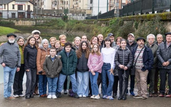 El actual elenco de Gernika Antzerki Taldea.