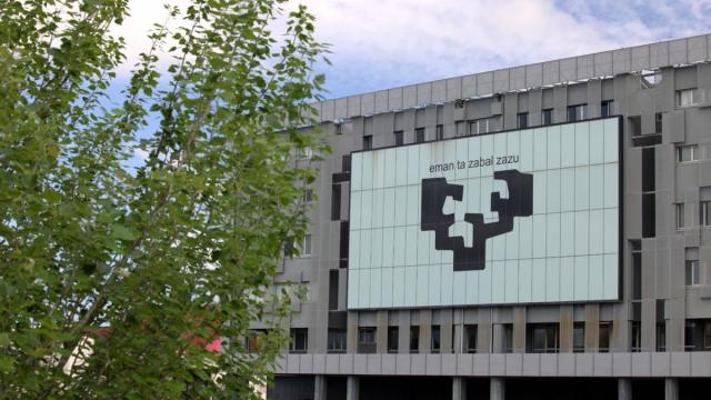 Edificio de la Biblioteca de la EHU.
