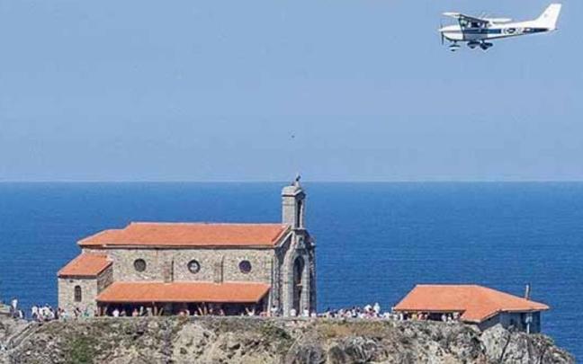 Volar en avioneta es posible en Bizkaia.