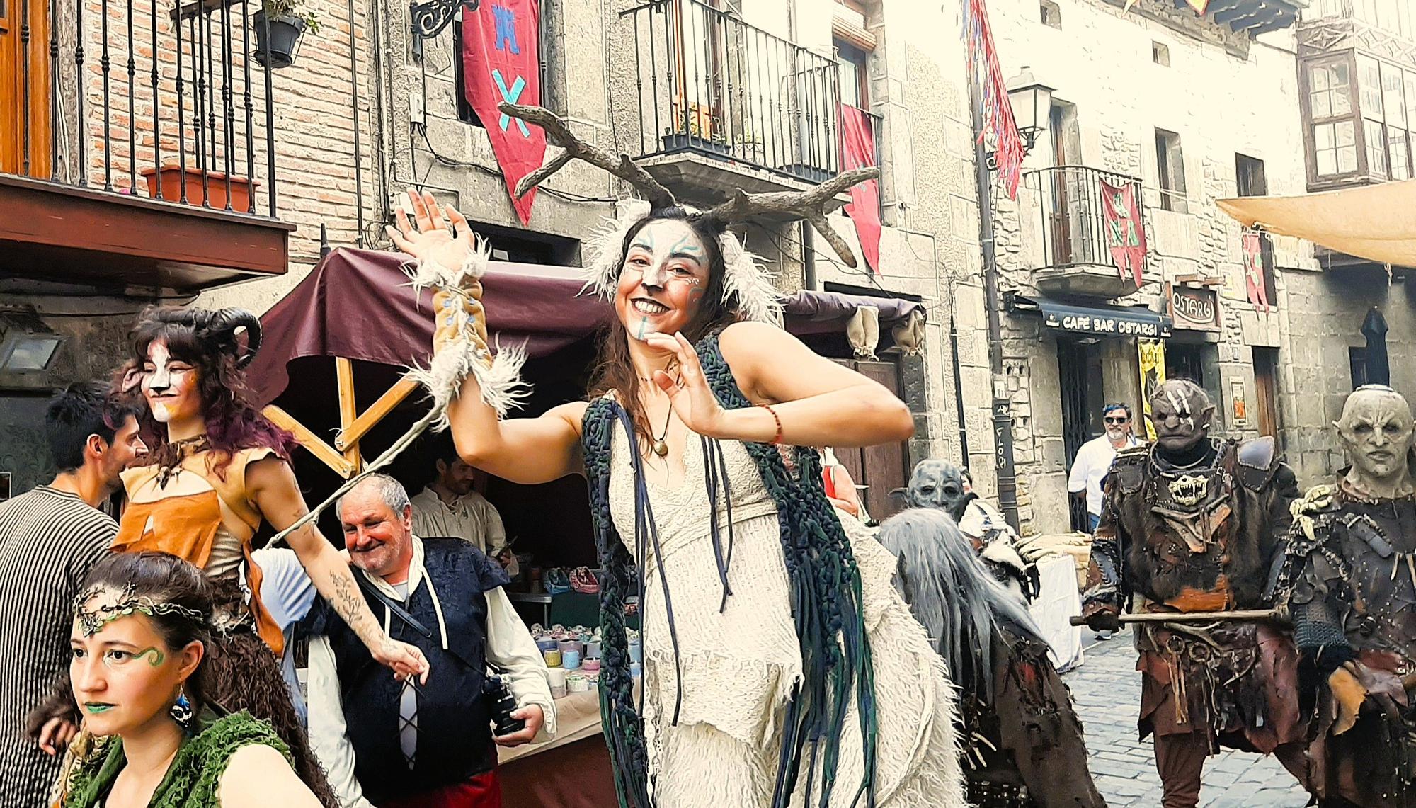 Uno de los grupos de animación callejera contratado en 2025