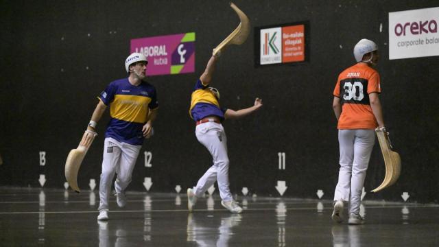 En imágenes: Barandika-Basque se anotan su primer triunfo de la liguilla de semifinales del Winter Series ante Johan-Gorka.