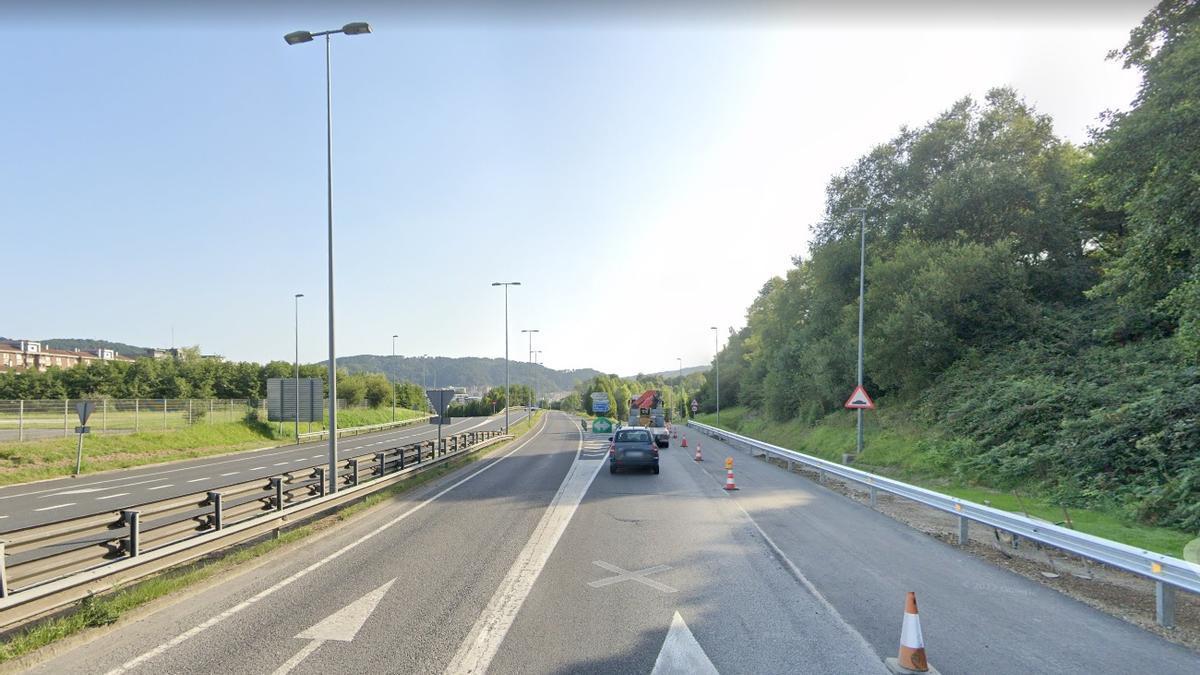 Zona en la que ocurrió el accidente en el que un motorista perdió la vida en Donostia