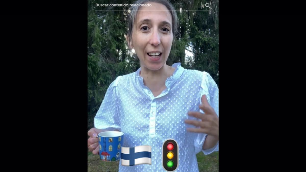La joven, en su vídeo.
