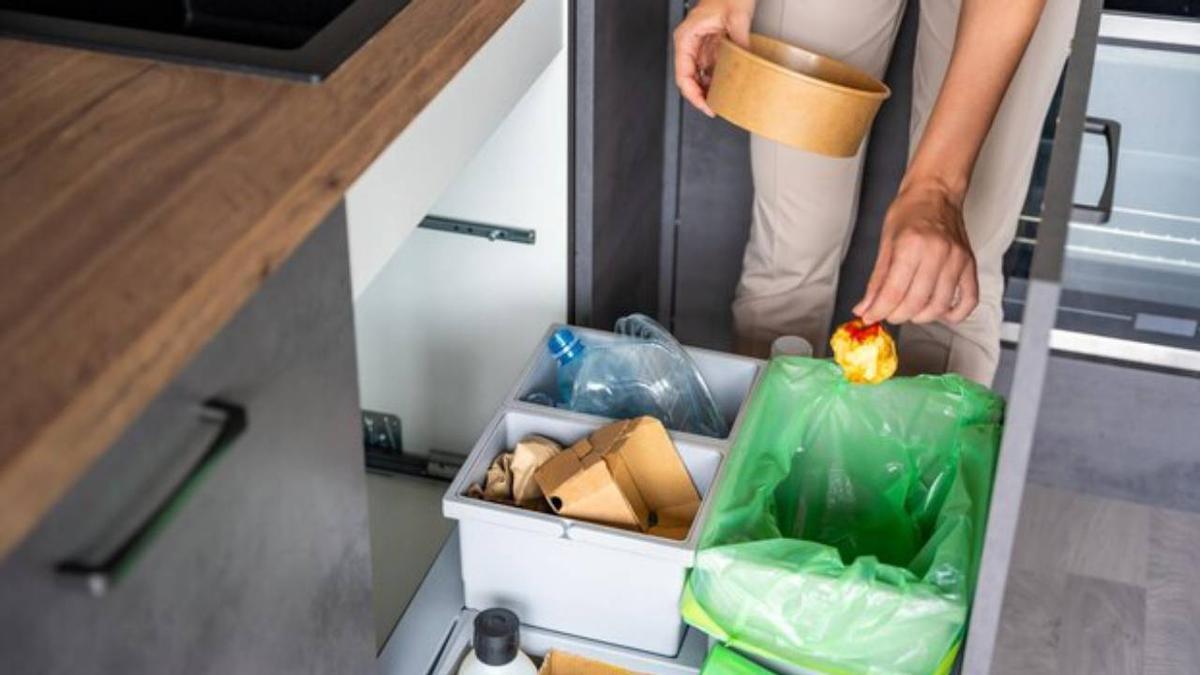 Adiós al mal olor de la basura: el truco definitivo para darle a la cocina un aroma agradable