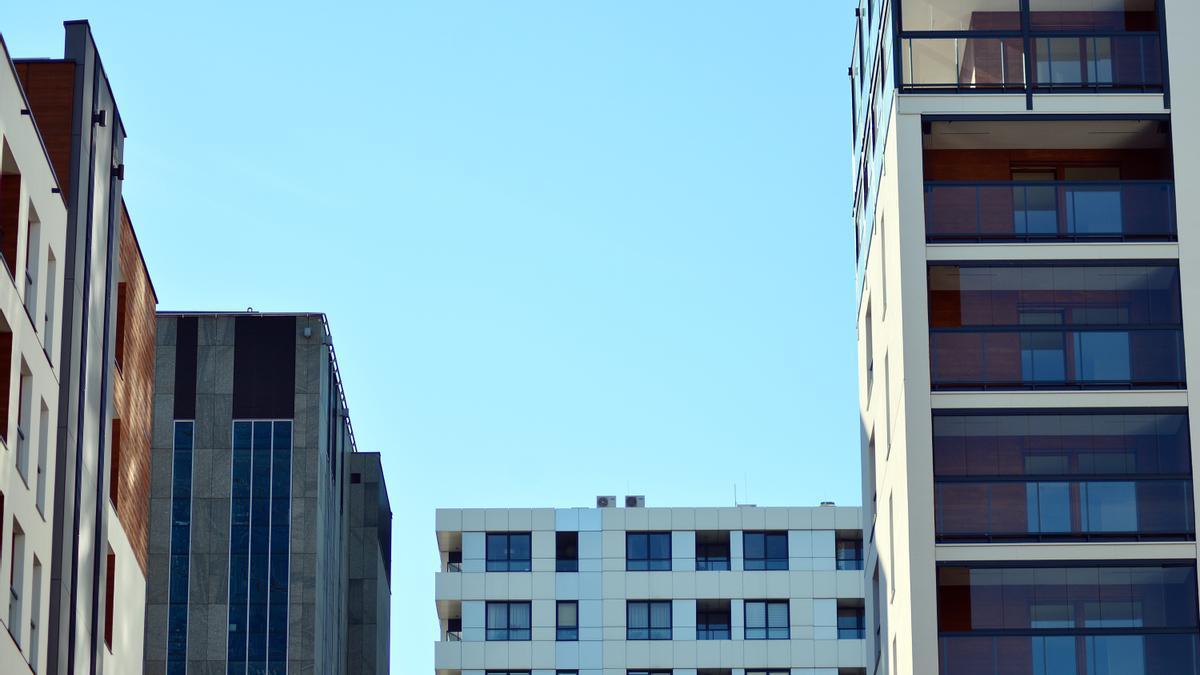 Bloques de viviendas en una zona residencial.