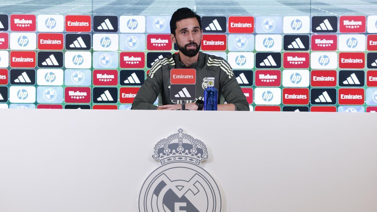 Arbeloa, durante la rueda de prensa de su presentación como nuevo entrenador del Real Madrid.