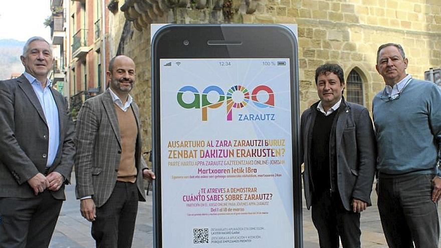 Presentación de la aplicación ‘Appa Zarautz’. | FOTO: PEDRO AMUNDARAIN