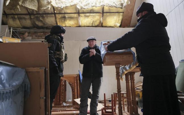 La infraestructura energética de Ucrania se encuentra gravemente dañada por los ataques rusos constantes.